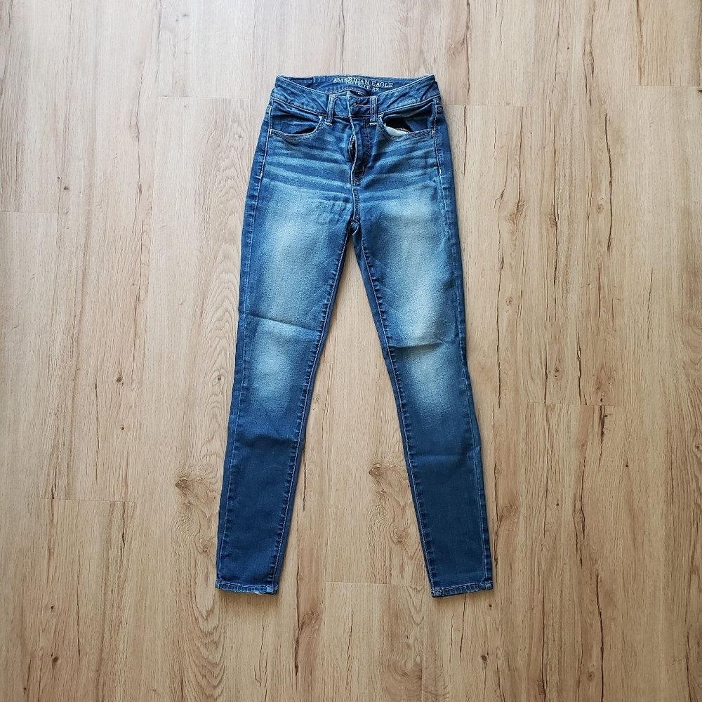 American Eagle Hi-Rise Jegging